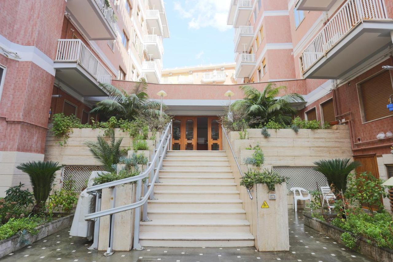 Le Stanze Di Mami Salerno Exterior foto