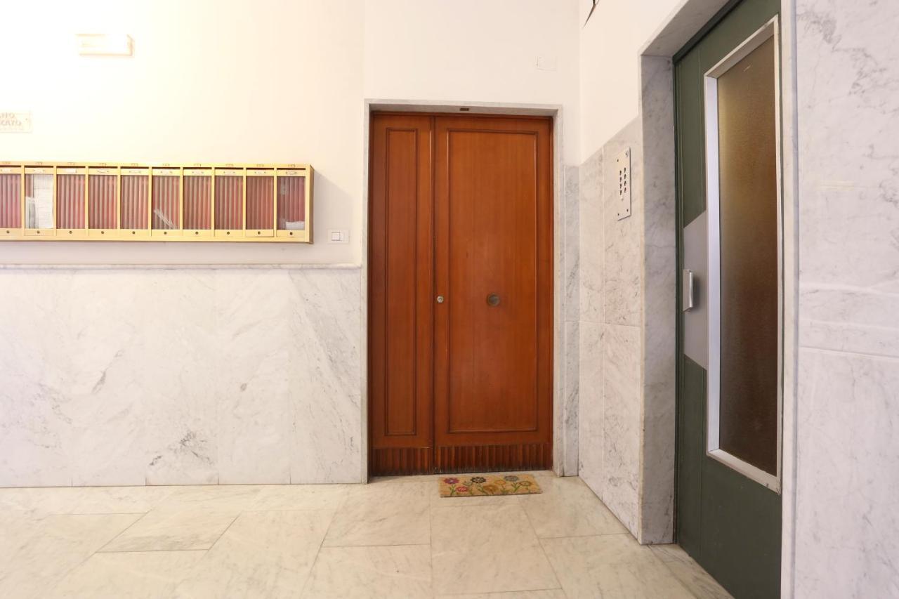 Le Stanze Di Mami Salerno Exterior foto